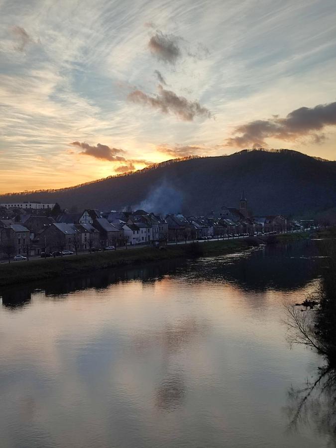 Entre Meuse Et Foret Revin  Esterno foto