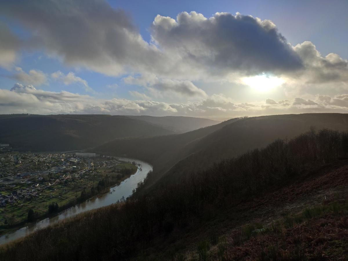 Entre Meuse Et Foret Revin  Esterno foto